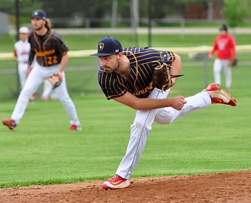 Wawanesa Brewers pitcher Chris Hendrickson has a 3-2 record in five starts, with 21 strikeouts and a 2.80 ERA. At the plate, he's 6-for-25 with a .240 batting average. (Photos by Jules Xavier/The Brandon Sun)