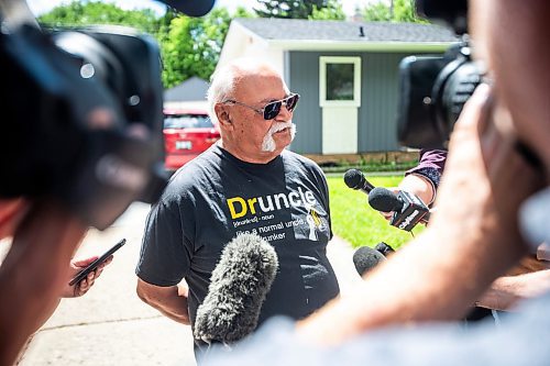 MIKAELA MACKENZIE / FREE PRESS

Neighbour Karl Lent speaks to the media at the scene of a house explosion on Camrose Bay in Transcona on Wednesday, June 26, 2024.

For Malak story.

