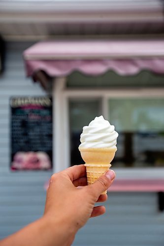 MIKAELA MACKENZIE / FREE PRESS

A kid&#x573;-sized vanilla soft-serve cone at the Kiln drive-in in Stonewall on Tuesday, June 25, 2024.

For summer slices story.

