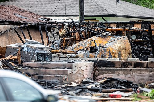 MIKAELA MACKENZIE / FREE PRESS

The rubble where a house exploded yesterday on Camrose Bay in Transcona on Thursday, June 27, 2024.

For &#x460;story.

