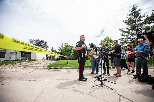 MIKAELA MACKENZIE / FREE PRESS

Constable Jason Michalyshen speaks to the media in front of the rubble where a house exploded yesterday on Camrose Bay in Transcona on Thursday, June 27, 2024.

For &#x460;story.

