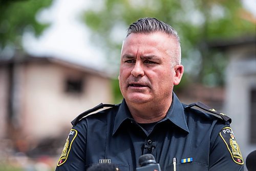 MIKAELA MACKENZIE / FREE PRESS

Constable Jason Michalyshen speaks to the media in front of the rubble where a house exploded yesterday on Camrose Bay in Transcona on Thursday, June 27, 2024.

For &#x460;story.

