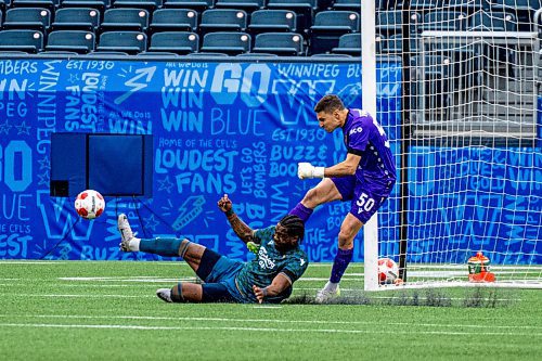 NIC ADAM / FREE PRESS
Valour FC&#x2019;s Jonathan Joseph Viscosi (50) during Thursday&#x2019;s game against York United FC at Princess Auto Stadium.
240627 - Thursday, June 27, 2024.

Reporter: Josh