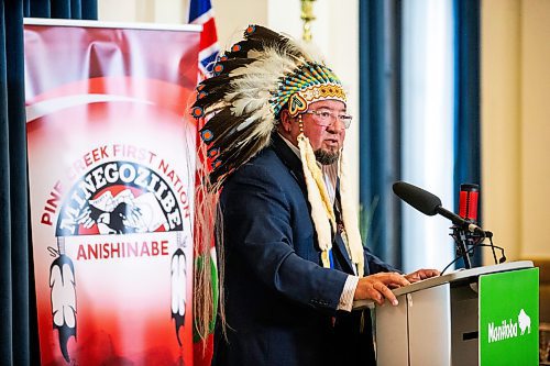 MIKAELA MACKENZIE / FREE PRESS

Minegoziibe Anishinaabe chief Derek Nepinak speaks at a signing ceremony between three First Nations and the province of Manitoba at the Manitoba Legislative Building on Friday, June 28, 2024.

For Martin Cash story.

