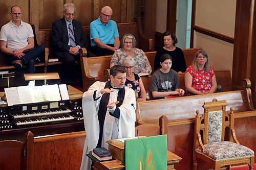 Jonathan Hoskin delivers a sermon at St. Paul's United Church in Souris on Sunday. (Colin Slark/The Brandon Sun)