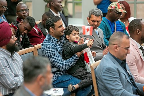 BROOK JONES / FREE PRESS
A CanadIan citizenship ceremony was hosted on Canada Day at the Pavilion at Assiniboine Park in Winnipeg, Man., Monday, July 1, 2024.