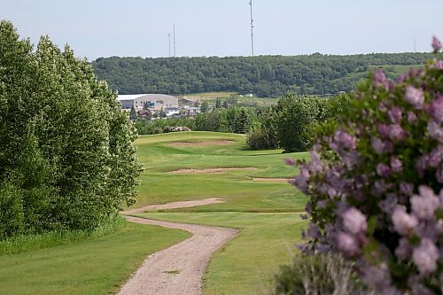 Minnedosa Golf and Country Club's 15th hole, the last of four par 5s, brings eagle and big scores into play for participants during Golf Manitoba's women's amateur and men's mid-amateur championships starting today. (Thomas Friesen/The Brandon Sun)