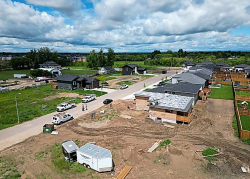 02072024
Housing construction in the Bellafield subdivision in Brandon, Manitoba on Tuesday. 
(Tim Smith/The Brandon Sun)