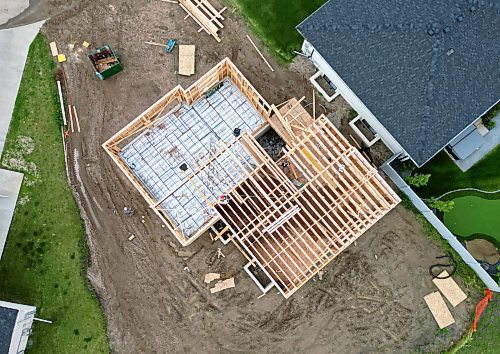 02072024
Housing construction in the Brookwood subdivision in Brandon, Manitoba on Tuesday. 
(Tim Smith/The Brandon Sun)