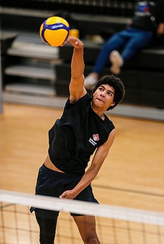 JOHN WOODS / FREE PRESS
Provincial U17 volleyball player Kai Toney is photographed during practice at Dakota Fieldhouse Tuesday, July 2, 2024. 

Reporter: mike