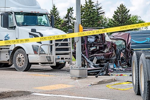 NIC ADAM / FREE PRESS
WPS at the scene of a serious motor vehicle collision on Lagimodiere Blvd and E Mint Pl that occurred around 10:20 on Friday morning. A woman was sent to hospital and is now in critical condition police say.
240705 - Friday, July 05, 2024.

Reporter: ?