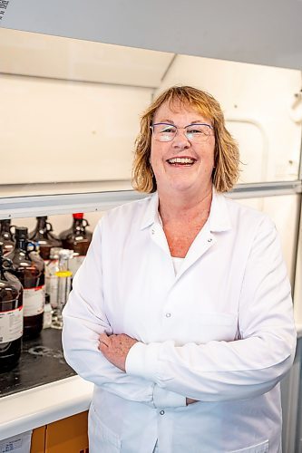 NIC ADAM / FREE PRESS
Kane Biotech&#x2019;s Chief Quality Officer Lori Christofalos pictured in the Quality Control lab of Kane&#x2019;s Laboratory at U of M&#x2019;s Smartpark on Friday morning.
240705 - Friday, July 05, 2024.

Reporter: Martin Cash