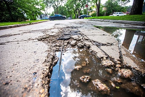 MIKAELA MACKENZIE / FREE PRESS

A pothole, deep enough to expose the rebar beneath, on Campbell Street between Academy Road and Wellington Crescent on Monday, July 8, 2024. 

For Joyanne story.

