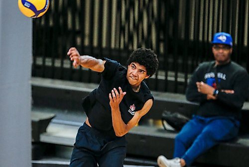 JOHN WOODS / FREE PRESS
Provincial U17 volleyball player Kai Toney is photographed during practice at Dakota Fieldhouse Tuesday, July 2, 2024. 

Reporter: mike