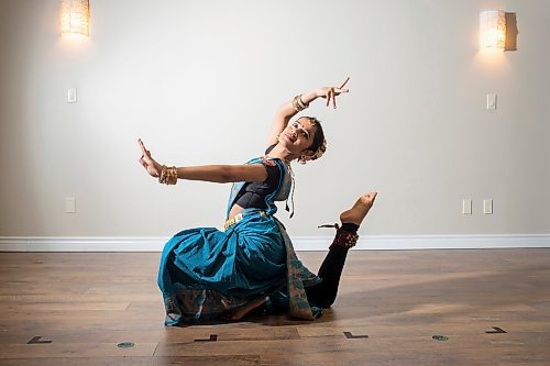 BROOK JONES / FREE PRESS
BRT Dance Academy is the only dance school in Manitoba specializing in Bharatanatyam, which is an ancient south Indian dance that originated in Tamil Nadu. Dancers were pictured at the dance academy in Winnipeg, Man., Saturday, June 15, 2024. PIctured: Mayura Manivasan does a general dance pose while wearing a practice saree costume.