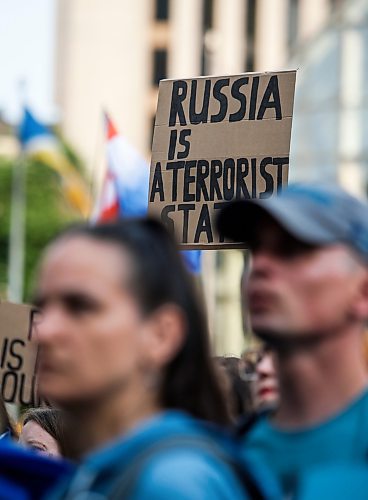 JOHN WOODS / FREE PRESS
Ukraine supporters gather at the corner of portage and Notre Dame for a rally in Winnipeg Tuesday, July 9, 2024. 

Reporter: ?