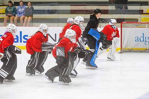 MIKE DEAL / FREE PRESS
Olympian and goaltender for PWHL Toronto, Kristen Campbell, on the ice Wednesday morning at the Hockey for All Centre, during her Kristen Campbell Elite Goaltending Camp.
See Mike Sawatzky story
240710 - Wednesday, July 10, 2024.