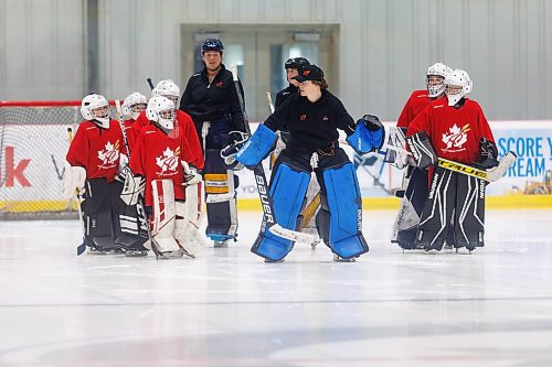 MIKE DEAL / FREE PRESS
Olympian and goaltender for PWHL Toronto, Kristen Campbell, on the ice Wednesday morning at the Hockey for All Centre, during her Kristen Campbell Elite Goaltending Camp.
See Mike Sawatzky story
240710 - Wednesday, July 10, 2024.