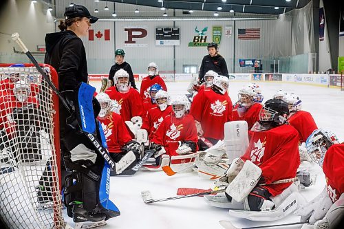 MIKE DEAL / FREE PRESS
Olympian and goaltender for PWHL Toronto, Kristen Campbell, on the ice Wednesday morning at the Hockey for All Centre, during her Kristen Campbell Elite Goaltending Camp.
See Mike Sawatzky story
240710 - Wednesday, July 10, 2024.