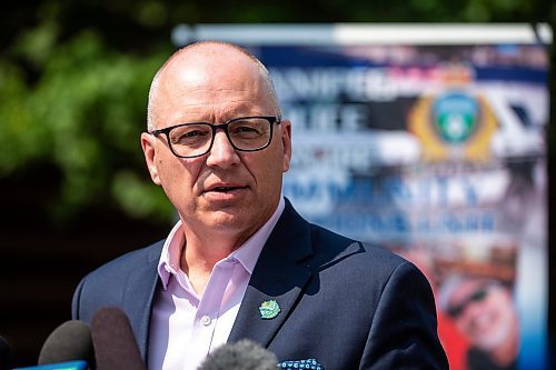 MIKAELA MACKENZIE / FREE PRESS

Mayor Scott Gillingham provides an update on the Violent Crime Retail Theft Initiative to the media at Bijou Park on Wednesday, July 10, 2024. 

For Chris story.

