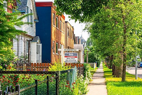 NIC ADAM / FREE PRESS
A for sale sign in front of 689 Toronto St. in Daniel McIntyre. Re/Max Canada has named Daniel McIntyre one of Canada&#x2019;s most liveable neighbourhoods in its 2024 Liveability Report.
240710 - Wednesday, July 10, 2024.

Reporter: ?