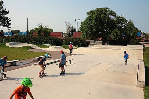 10072024
Cousins from the Turner, Finnie and Carter families skateboard together at the Virden Skatepark on a hot Wednesday morning. (Tim Smith/The Brandon Sun)