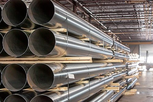 BROOK JONES / FREE PRESS
Galvanized steel tubing sit in the warehouse at Imperial Steel at 901 Century St., in Winnipeg, Man., Thursday, July 11, 2024.