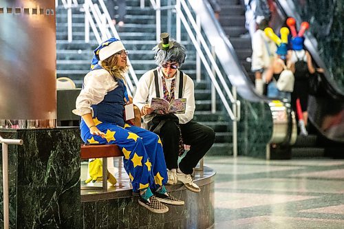 MIKAELA MACKENZIE / FREE PRESS

Delia Halek (left) and Akilles Kosie attend Ai-Kon at the RBC Convention Centre on Friday, July 12, 2024. 

Standup.

