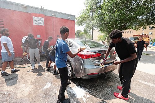 Ruth Bonneville / Free Press

Standup - Carwash Fundraiser

Kids from Broadway Neighbourhood Centre wash cars to raise funds for their summer camp field trip programs Friday. The director says they receive donations from $5 - $100 which helps fund their Sumer camp field trip program. 

They also sell cotton candy, hotdogs and snacks  at a table set up next to the carwash which runs every Friday during the summer.  


July 12th,  2024

