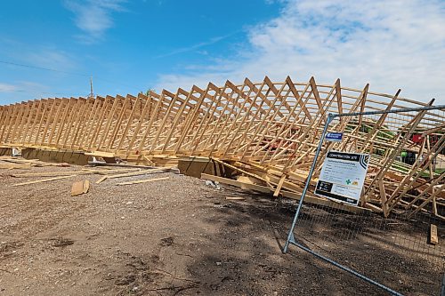 Debris is shown on the Ray's Fireplaces storage facility, which is under construction, on Sunday morning after Saturday's thunderstorm. (Abiola Odutola/The Brandon Sun)