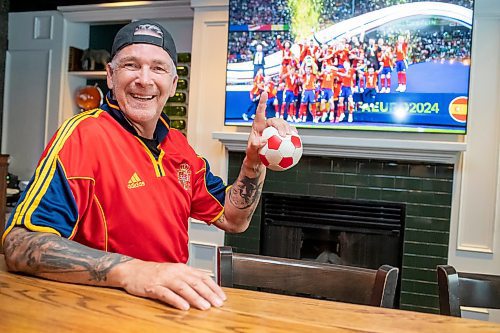 BROOK JONES / FREE PRESS
Winnipeg resident Duane Ryan, 58, who is originally from Newfoundland and Labrador, celebrates Spain's 2-1 victory over England in Euro Cup final. Ryan watched the match on TVs at the Elephant &amp; Castle in Winnipeg, Man., Sunday, July 14, 2024.