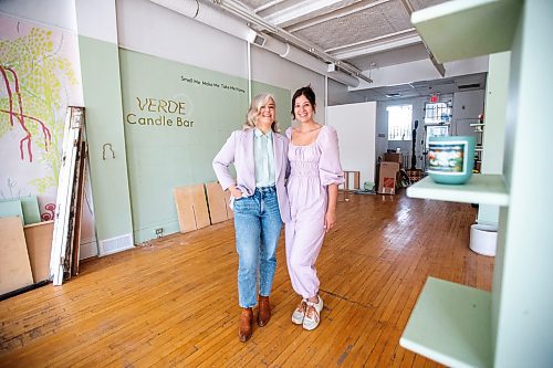 MIKAELA MACKENZIE / FREE PRESS

Dominika (left) and Zoe Dratwa, co-owners of Verde Plant Design (soon to be Verde Candle Bar), in their old space on Osborne Street on Monday, July 15, 2024. The company will undergo a transformation, turning from plant shop to candle-making bar, and will open on Academy Road this August.

For Gabby story.

