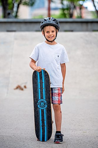 NIC ADAM / FREE PRESS
Hudson Cunnington learns to skate at Sk8 Skates&#x2019; free skateboarding class at the Forks on Tuesday afternoon.
240716 - Tuesday, July 16, 2024.

Reporter: Zoe