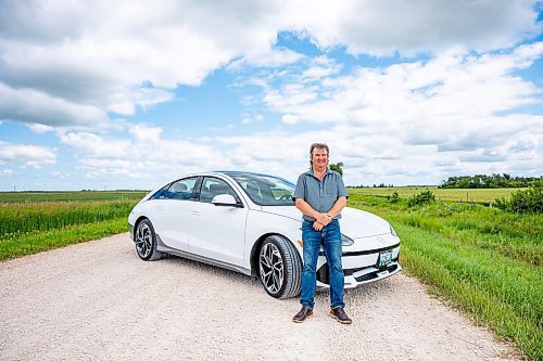 NIC ADAM / FREE PRESS
Kent Heinrich pictured alongside his 2024 Hyundai Ioniq 6 on Wednesday afternoon.
240717 - Wednesday, July 17, 2024.

Reporter: ?