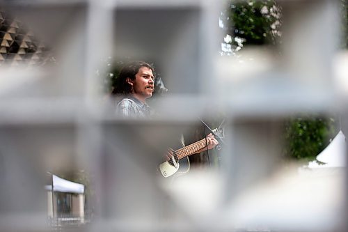 MIKAELA MACKENZIE / FREE PRESS

Fringe festival launches at Old Market Square with a set by musician Mitchell Makoons on Wednesday, July 17, 2024.

