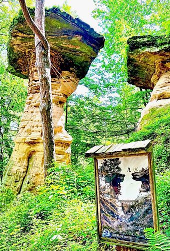 Gord Mackintosh / Winnipeg Free Press
Sandstone features stand out during a trip to Witches Gulch.