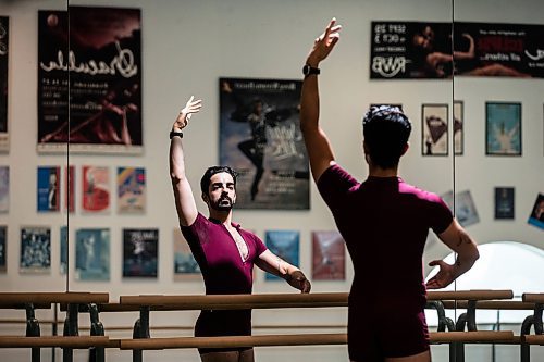 MIKAELA MACKENZIE / FREE PRESS

Royal Winnipeg Ballet dancer Stephan Azulay, who has recieved a promotion within the company, on Wednesday, July 17, 2024.

For Jen story.