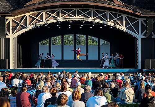 JESSICA LEE / WINNIPEG FREE PRESS

The Royal Winnipeg Ballet company performs at the Lyric Theatre in Assiniboine Park for Ballet in the Park on July 28, 2022 while a crowd watches.
