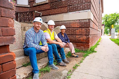 NIC ADAM / FREE PRESS
From left: Project manager Chris Wittig, UWCRC & UWCRC 2.0 CEO Jeremy Read, and Senior project manager Daneeka Abon sit on the steps of Rubin Block Monday afternoon.
240722 - Monday, July 22, 2024.

Reporter: Matt
