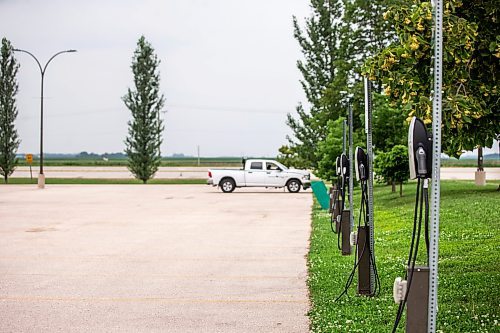 MIKAELA MACKENZIE / FREE PRESS

Rural EV charging stations in the parking lot at the Lower Fort Garry historic site near Saint Andrews on Monday, July 22, 2024. 

For JS story.