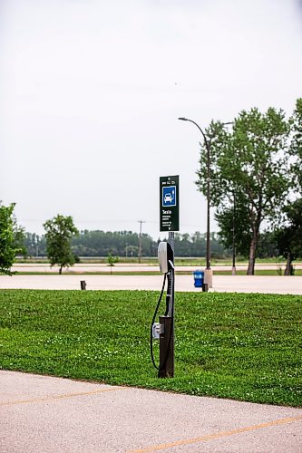 MIKAELA MACKENZIE / FREE PRESS

Rural EV charging stations in the parking lot at the Lower Fort Garry historic site near Saint Andrews on Monday, July 22, 2024. 

For JS story.