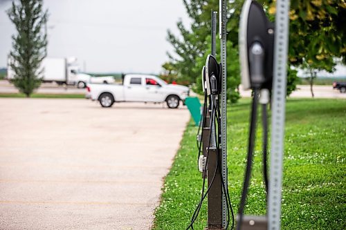 MIKAELA MACKENZIE / FREE PRESS

Rural EV charging stations in the parking lot at the Lower Fort Garry historic site near Saint Andrews on Monday, July 22, 2024. 

For JS story.