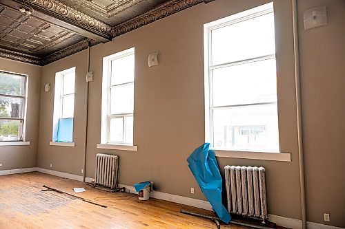 NIC ADAM / FREE PRESS
The interior commercial space of Rubin Block pictured Monday afternoon. This is where the old bank used to be.
240722 - Monday, July 22, 2024.

Reporter: Matt