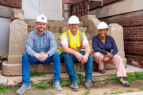 NIC ADAM / FREE PRESS
From left: Project manager Chris Wittig, UWCRC &amp; UWCRC 2.0 CEO Jeremy Read, and Senior project manager Daneeka Abon sit on the steps of Rubin Block Monday afternoon.
240722 - Monday, July 22, 2024.

Reporter: Matt
