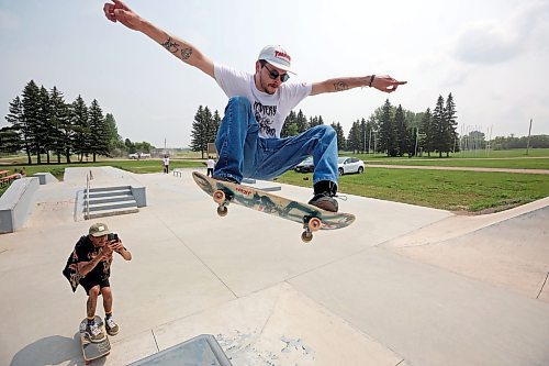 23072024
Lukas Trout of Brandon airs into the bowl at the Sioux Valley Dakota Nation skatepark on Tuesday during a skateboarding demo put on by Recovery Skateshop as part of the first day of the inaugural Dakota FACTS Camp. The camp is aimed primarily at Dakota youth between the ages of 13-18 and consists of a variety of events, teachings, entertainment and sports around the themes of Food, Agriculture, Climate Change, Tradition and Synergies (FACTS). The camp runs until Thursday.  (Tim Smith/The Brandon Sun)
