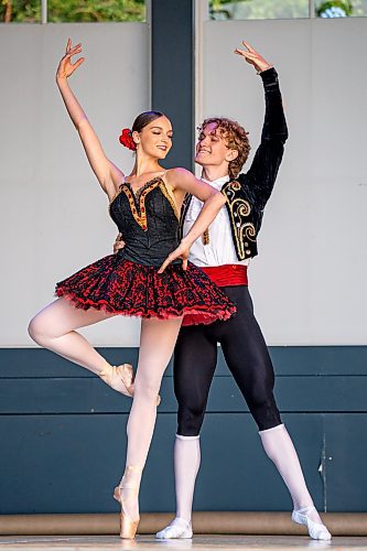 NIC ADAM / FREE PRESS
Members of the RWB, Aylin Contreras-Diaz and Timothy Gaulle, perform an excerpt from the Don Quixote by Ludwig Minkus, choreographed by Alexander Gorsky after Marius Petipa, at Assiniboine Park&#x2019;s Lyric Theatre Tuesday evening. Ballet in the park is happening from July 24 to 26, starting at 7:30pm, and is free and open to the public.
240723 - Tuesday, July 23, 2024.

Reporter: