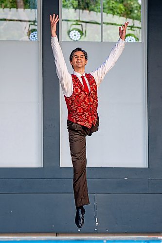 NIC ADAM / FREE PRESS
Members of the RWB perform an excerpt from the Nutcracker by Tchaikovsky, choreographed by Galena Yordanova and Nina Menon, at Assiniboine Park&#x2019;s Lyric Theatre Tuesday evening. Ballet in the park is happening from July 24 to 26, starting at 7:30pm, and is free and open to the public.
240723 - Tuesday, July 23, 2024.

Reporter: