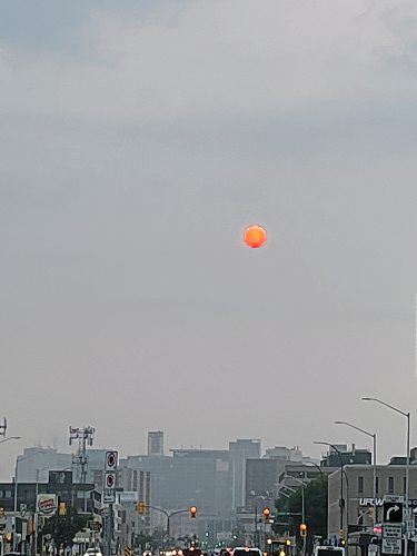 Russell Wangersky/Free Press
Sun behind forest fire smoke, Portage Ave. July 22, 2024