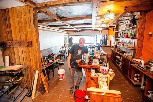 MIKAELA MACKENZIE / FREE PRESS

Darryl Friesen, owner/operator of King Cob Market Pub, in the under-construction space on Wednesday, July 24, 2024. 

For Jura story.