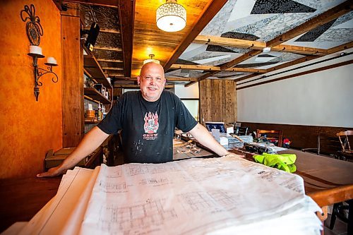 MIKAELA MACKENZIE / FREE PRESS

Darryl Friesen, owner/operator of King Cob Market Pub, in the under-construction space on Wednesday, July 24, 2024. 

For Jura story.